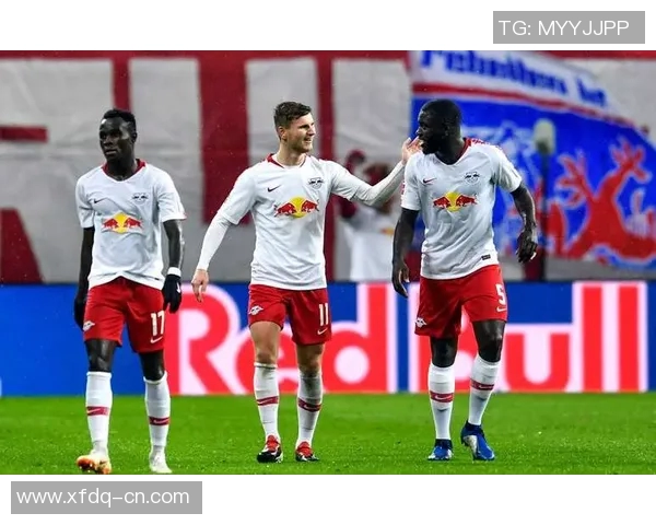 莱比锡红牛大胜科隆，稳固德甲榜首位置