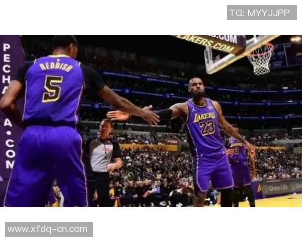 魔术队惨败湖人，结束两连胜：一场被打破的美梦